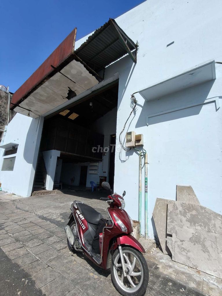 Rent a cash car for Võ Văn Kiệt, 6–476 M2, 17 x28 meters.