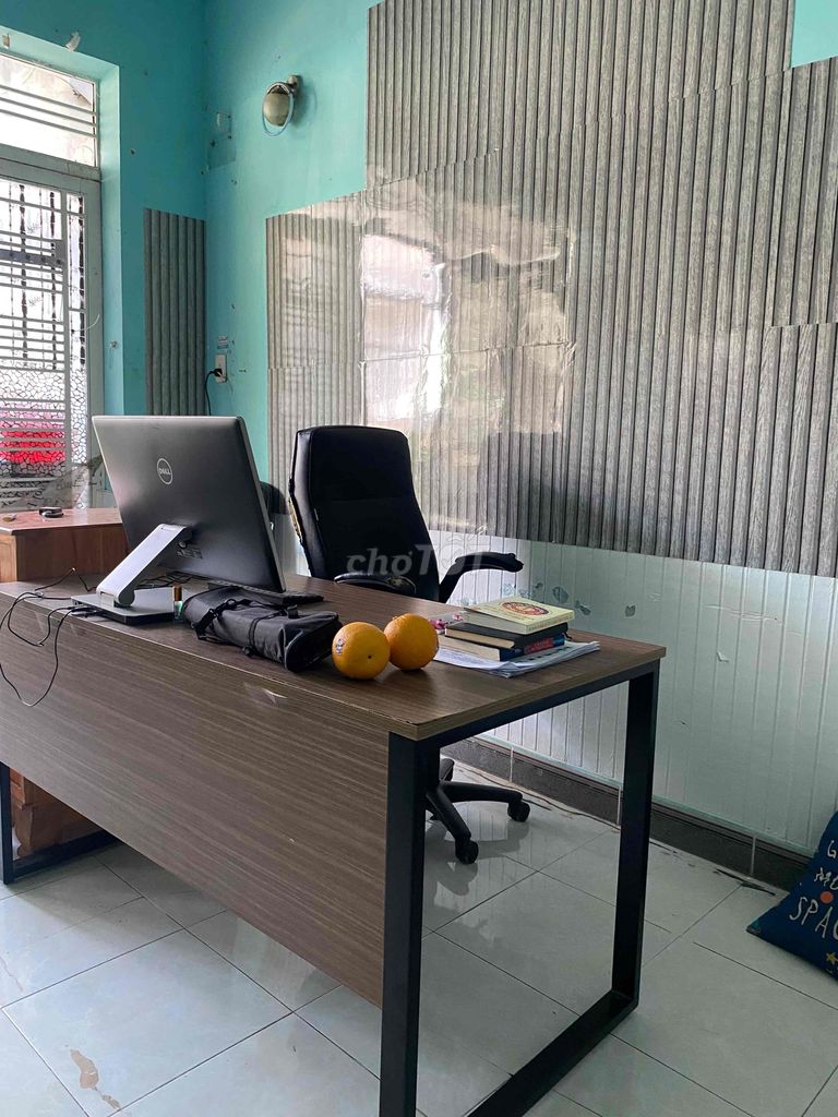 small business front house.