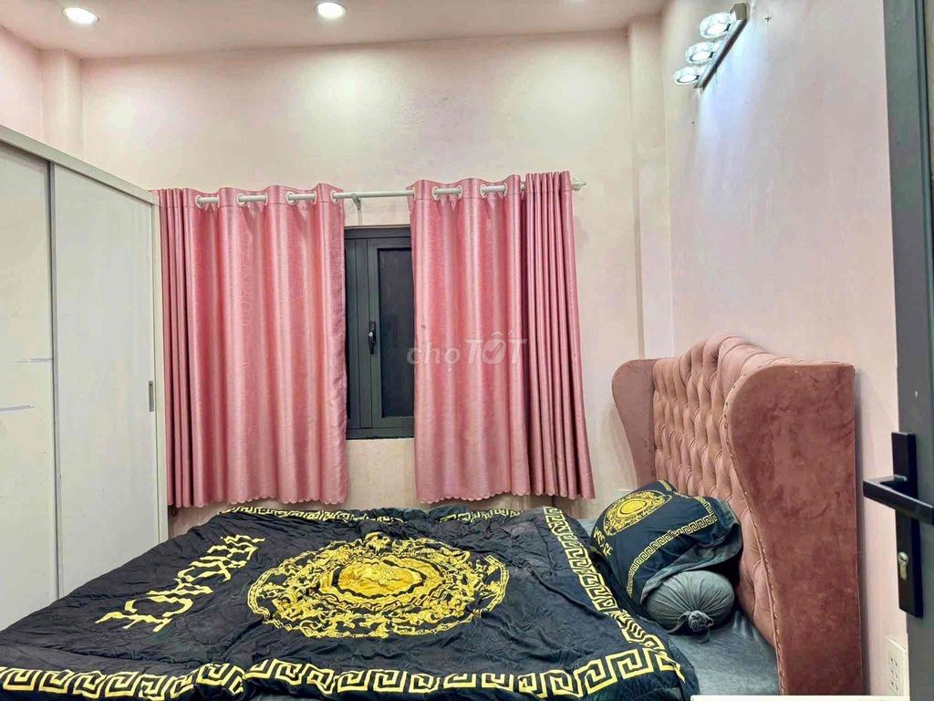 Rent the original two bedrooms, two cheap toilets, Tân Định District 1.