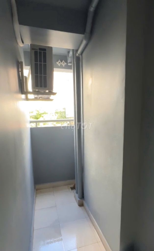 Rent apartment 68 m2 2 bedrooms 2 toilets with basic interiors at 7.5 million a month.