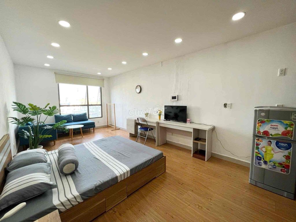 Rent apartment 35 meters. Garden Gate apartment. It's near Tan Son Nhut