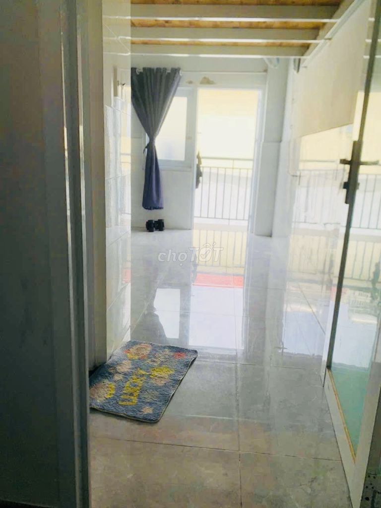 Rent a new room - close to law school