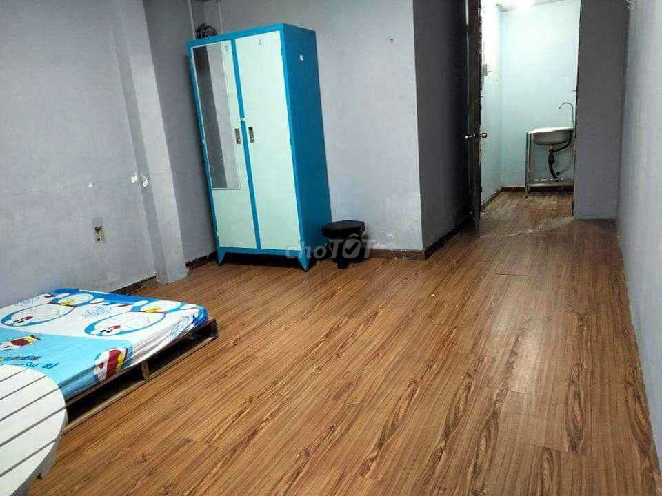 Rent a mini apartment 2 Bedrooms right on the Swiss CV, tsn airport