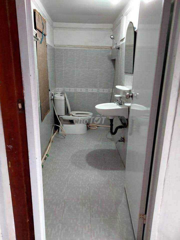 Rent a mini apartment 2 Bedrooms right on the Swiss CV, tsn airport