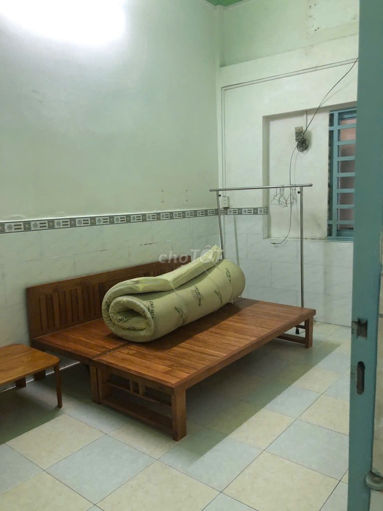 Let's rent out the entire first floor separately.
