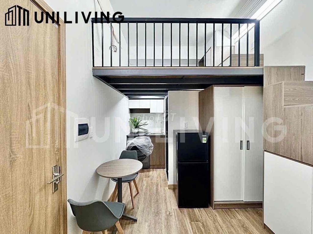 It's the owner who rents a full interior room - nearing the fall of profit.