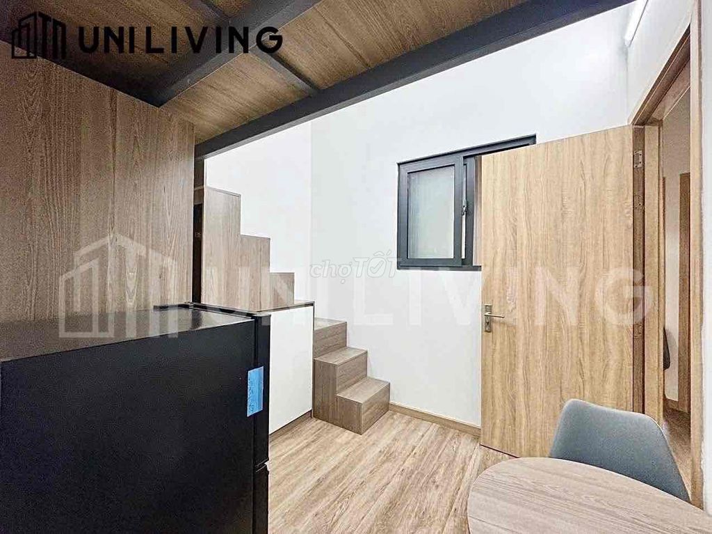 It's the owner who rents a full interior room - nearing the fall of profit.