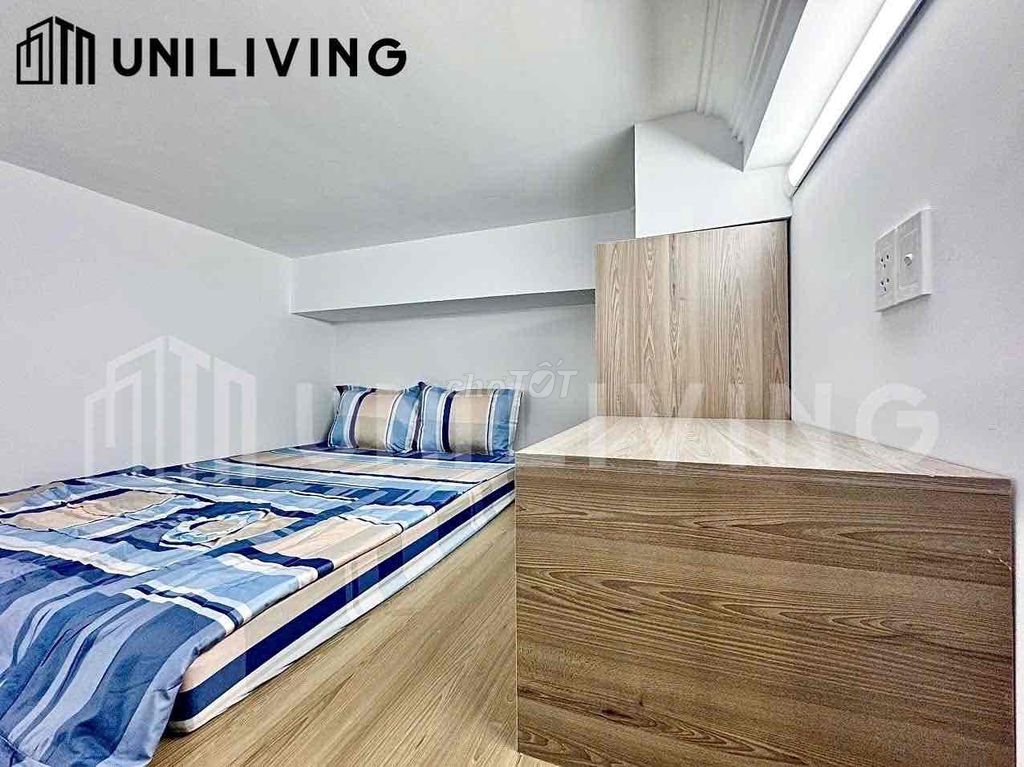 It's the owner who rents a full interior room - nearing the fall of profit.