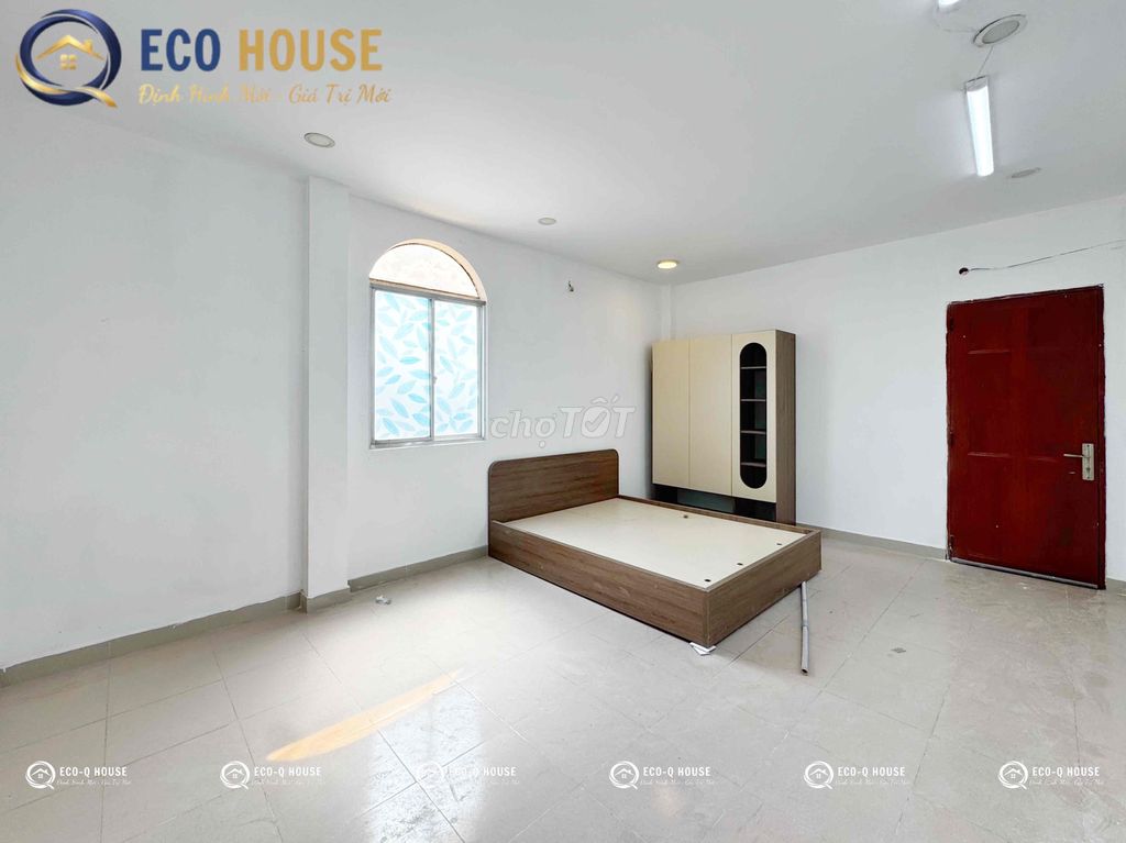 The service apartment is completing 90 percent of the brand-new house opening up Lê Trọng Tấn.