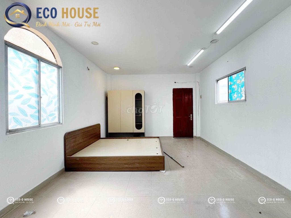 The service apartment is completing 90 percent of the brand-new house opening up Lê Trọng Tấn.