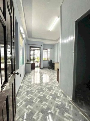 Rent the new room at the 18th round with District 12's captain.