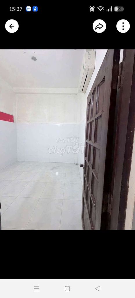 The 4th floor floor of the Lê Văn Lương front bedroom.