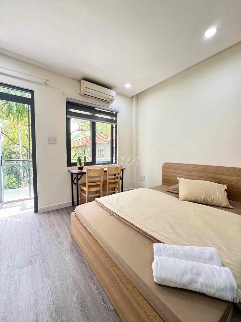 Room service 1 balcony balconies 3 - near the new market - a wild turtle.