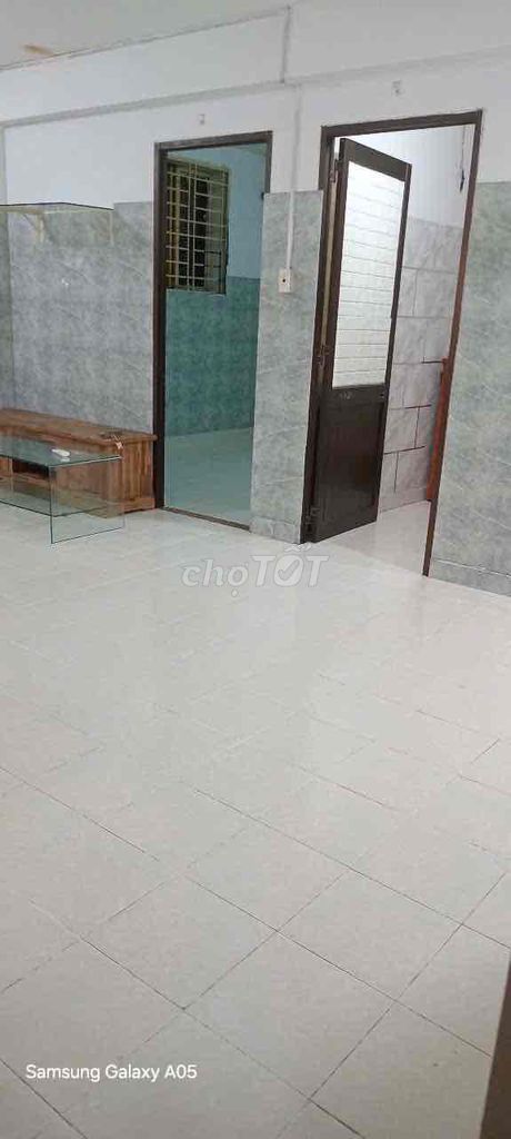 Rent the first floor of the Sơn Kỳ apartment area of 56 meters. 7 million. Two bedrooms.