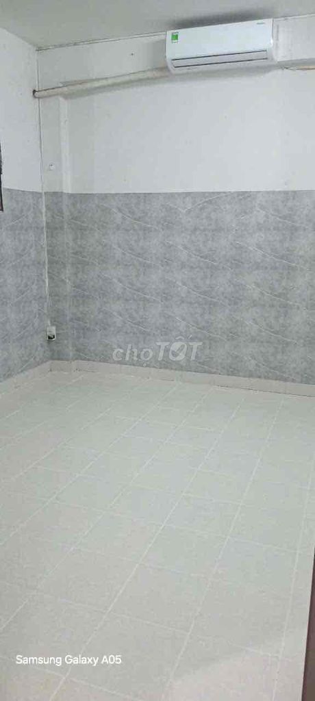 Rent the first floor of the Sơn Kỳ apartment area of 56 meters. 7 million. Two bedrooms.