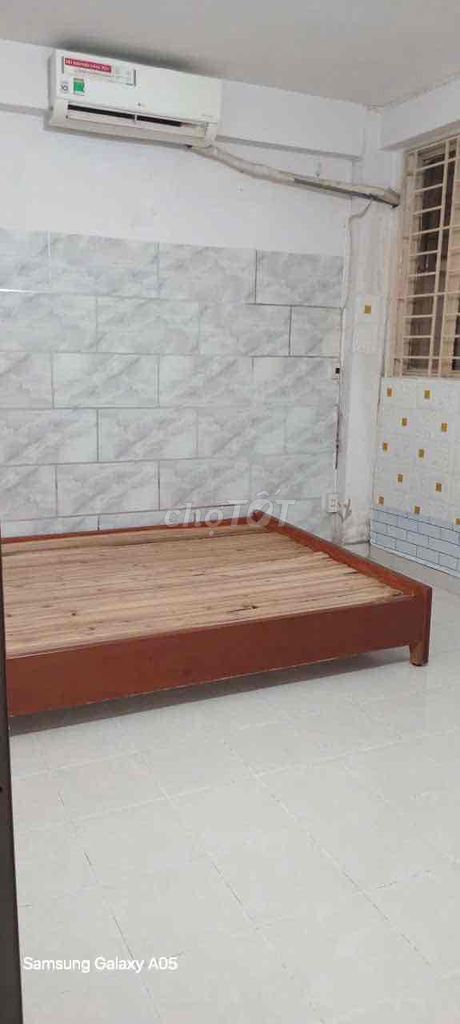 Rent the first floor of the Sơn Kỳ apartment area of 56 meters. 7 million. Two bedrooms.