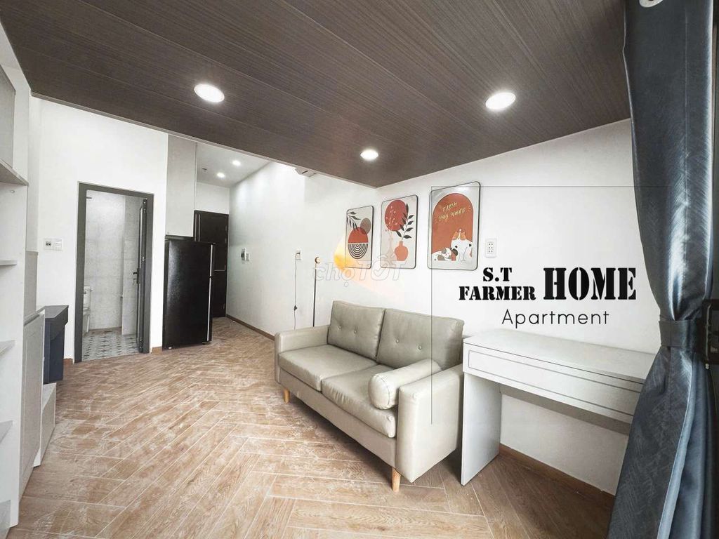 Open the new apartment.