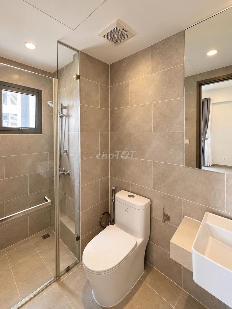 Renting apartment westgate Security 3 bedroom 2 full interior toilet - 12 million a month