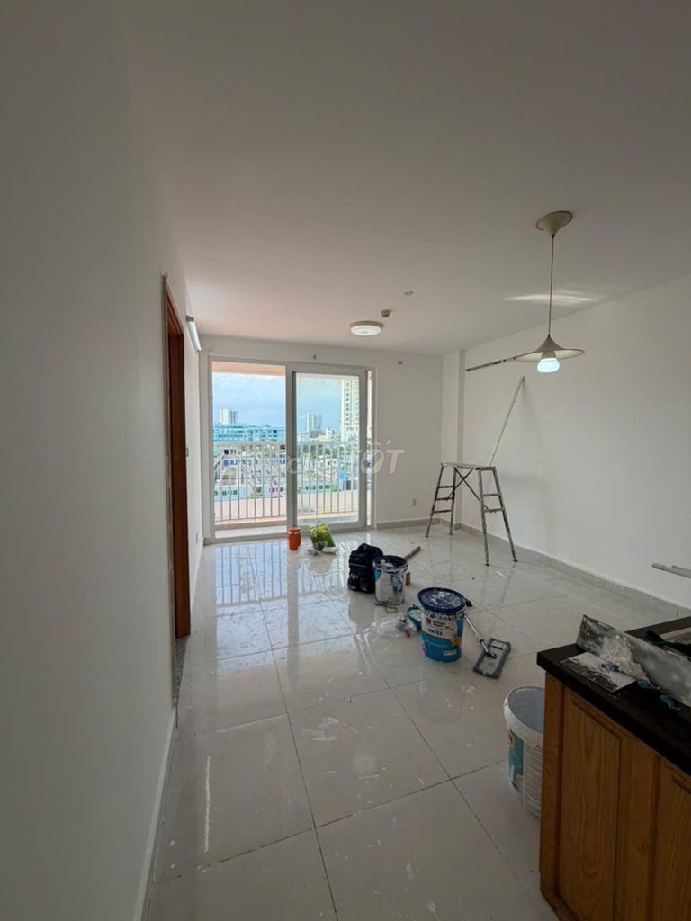 Need to rent Tara Tạ Quang Bửu-7.6 District 8 area 90 meters, 3 bedrooms, 2 toilets for 11 million