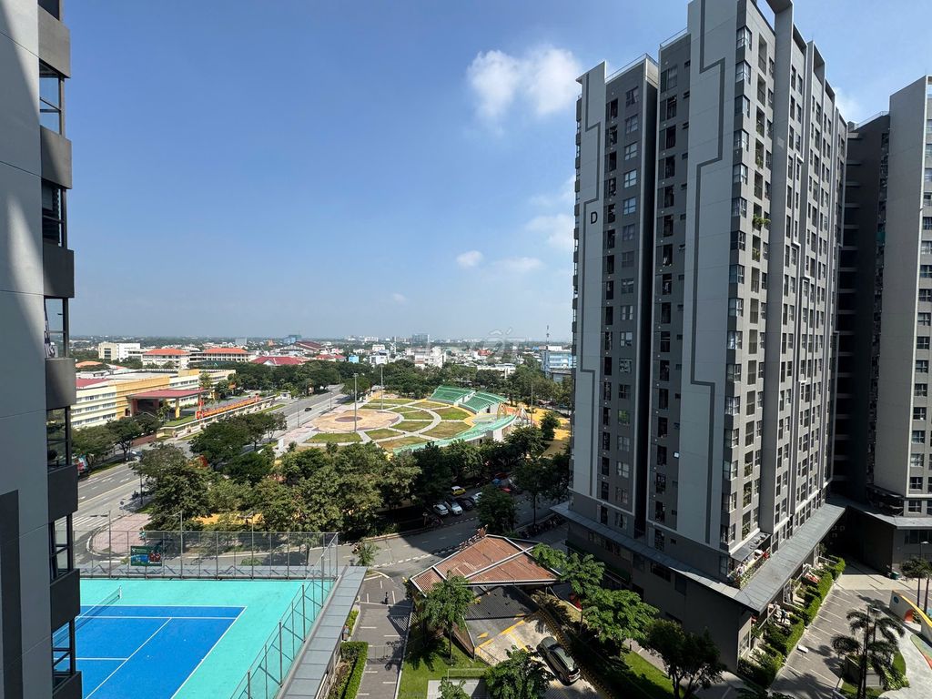 Rent two bedrooms at 8.5 million Westgate Antal Full building right now.