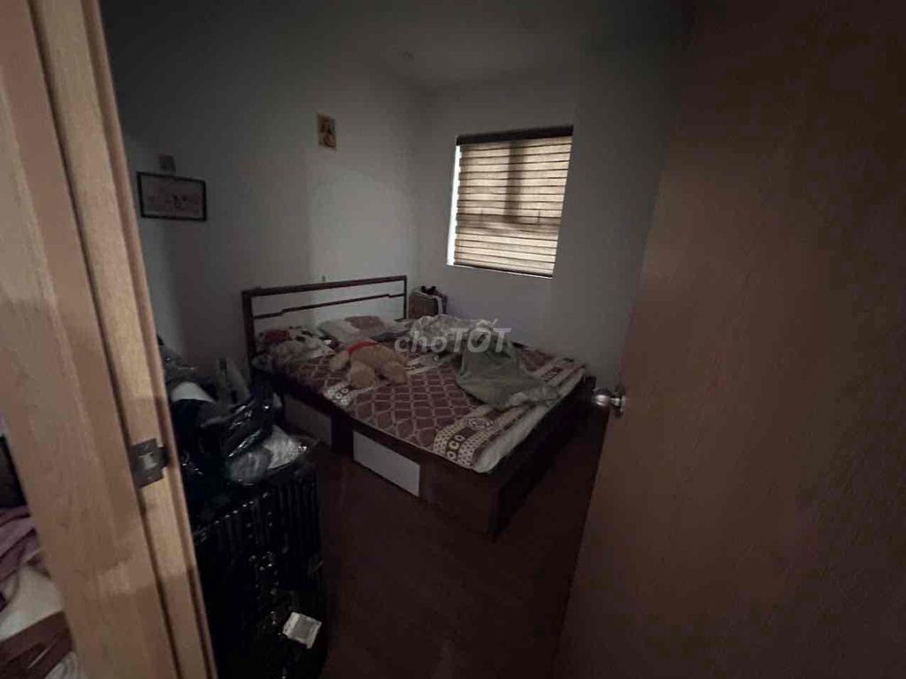 Three bedrooms are rare for Cityland Park Hill 100 meters tall.