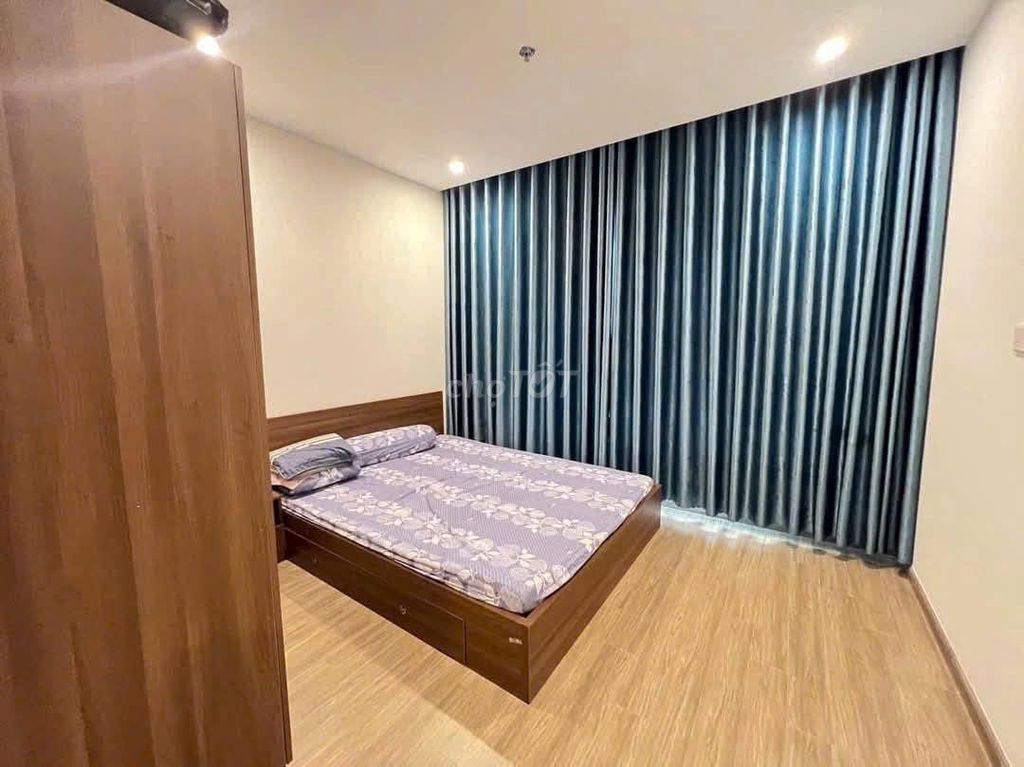 Rent Cao ốc Phú Nhuận-for 105 m2-3 p for sleeping, 17 million a month.