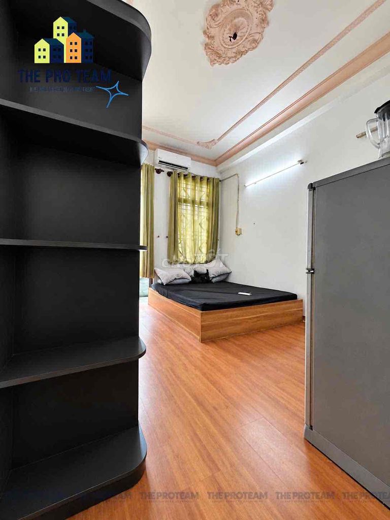 Studio Park Board to District 1
