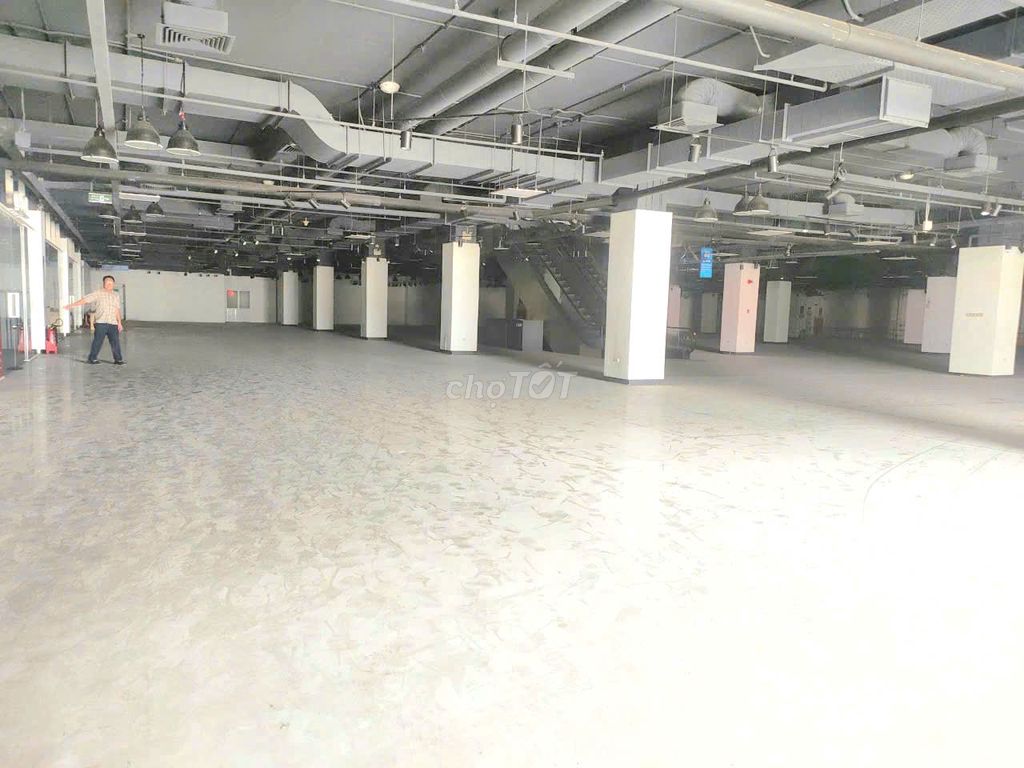mbkd Phạm Văn Chí 2000 m2 right into the mine now