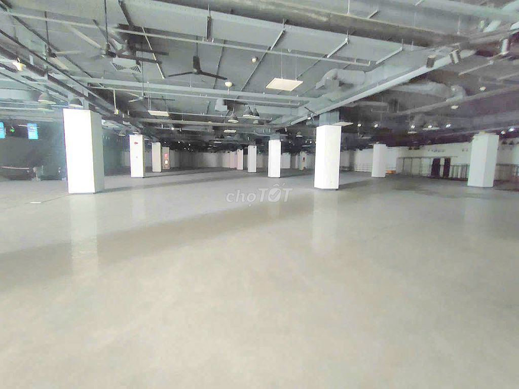 mbkd Phạm Văn Chí 2000 m2 right into the mine now