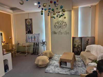Rent 1 Hoa Cau qpn 6 X10 M, area of use 180 M2 M 2nd floor, 25 million