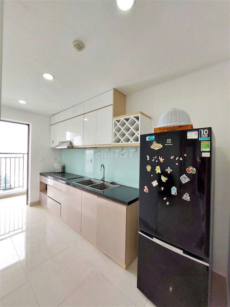 Three bedrooms. Two nice view toilets. Novaland Botanica Premier corner.