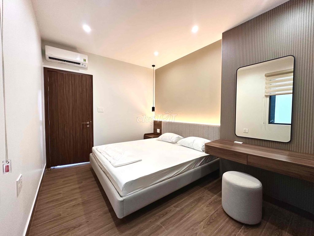 Rent a service apartment. A full interior bedroom.