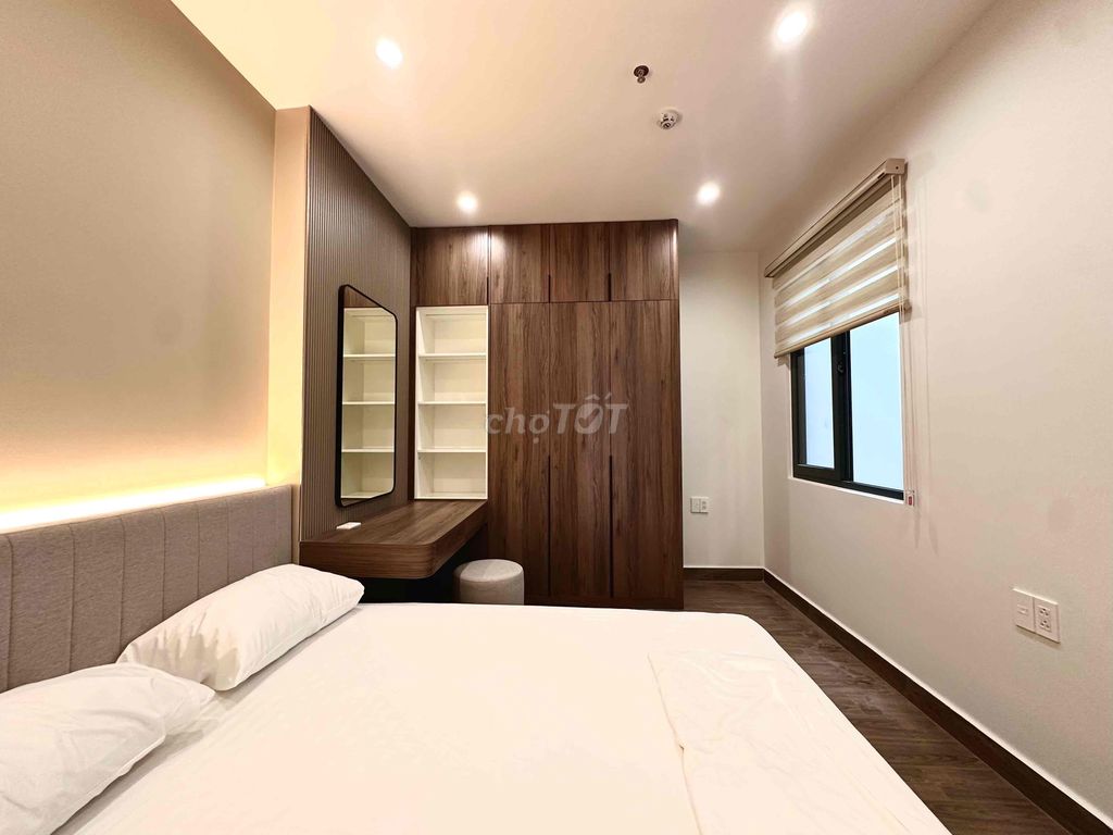 Rent a service apartment. A full interior bedroom.