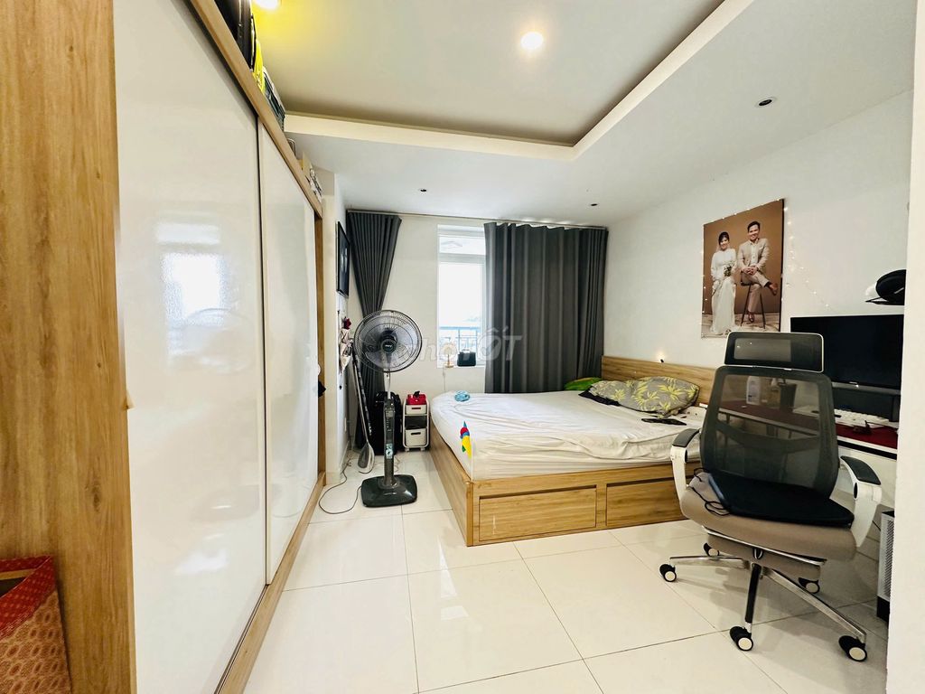 need to rent quickly: apartment 120 M2 (3 bedroom - 2 toilets) Ruby Garden Tân Bình