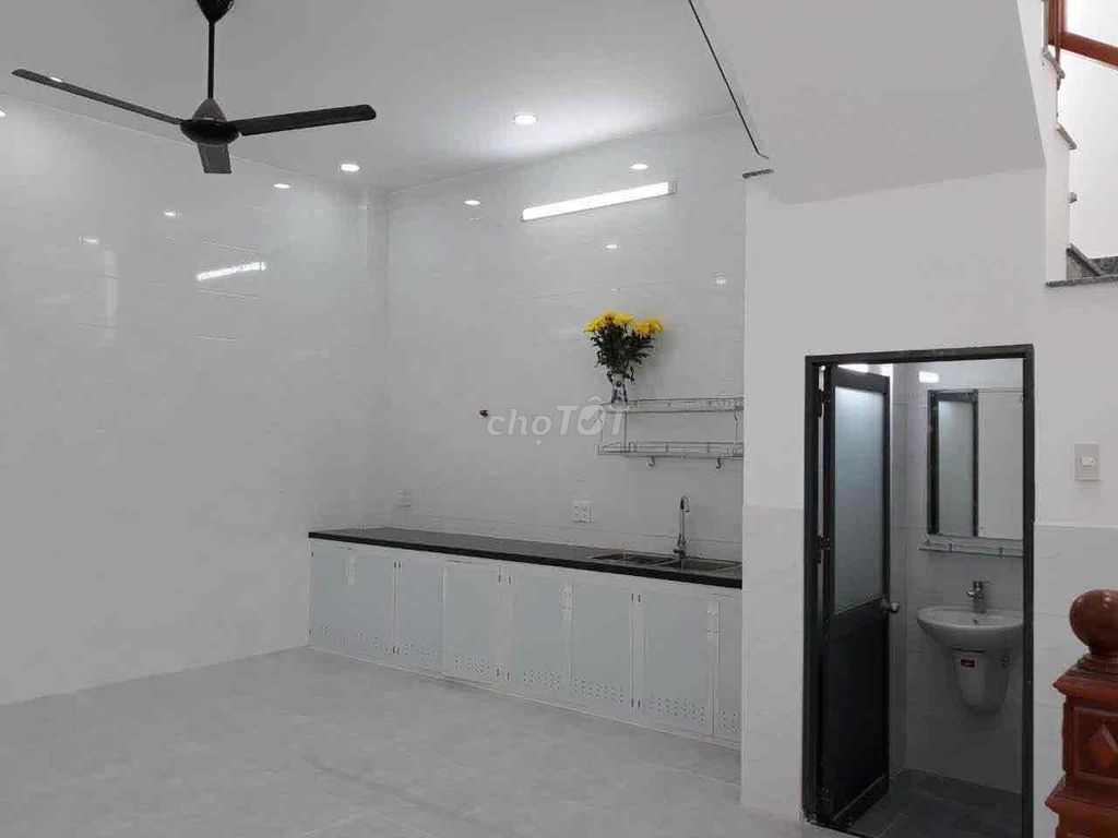 Two-story, five-five x 14.5 58 Phước Long A.
