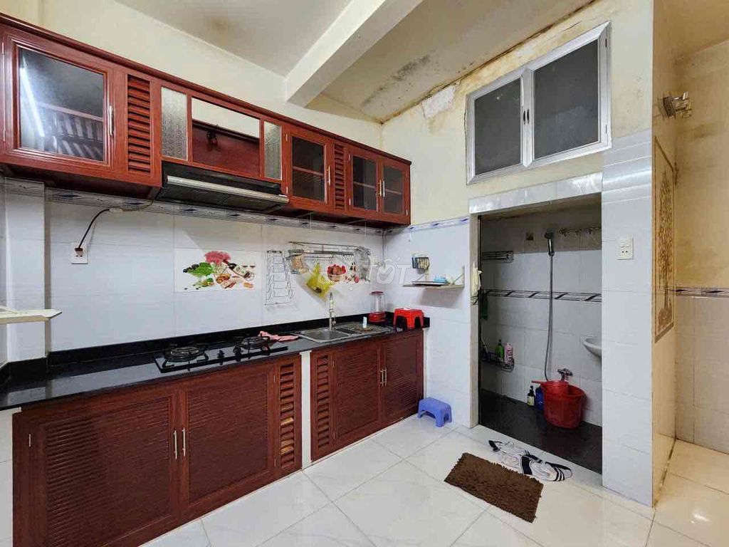 The ground floor (3 bedroom 2 toilets) số 29 Place of Fire. (4 m x 12 mm)