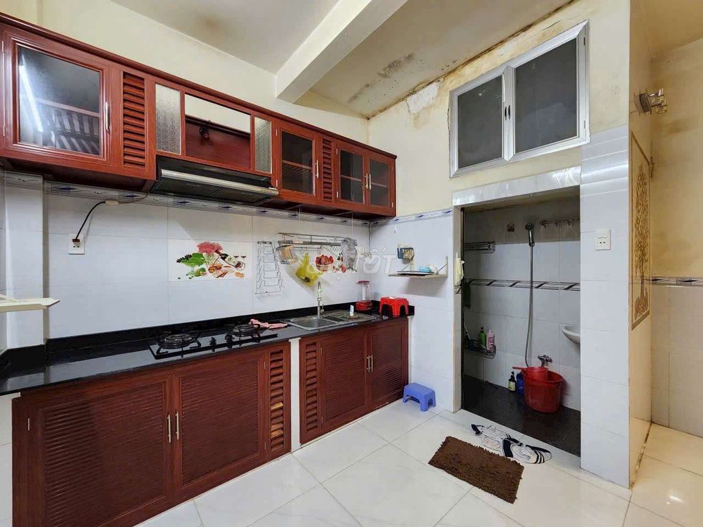 Nice house - three bedrooms, two toilets - 9 million