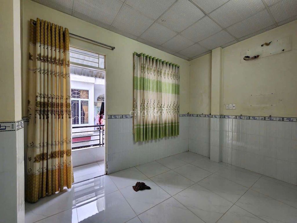 Nice house - three bedrooms, two toilets - 9 million