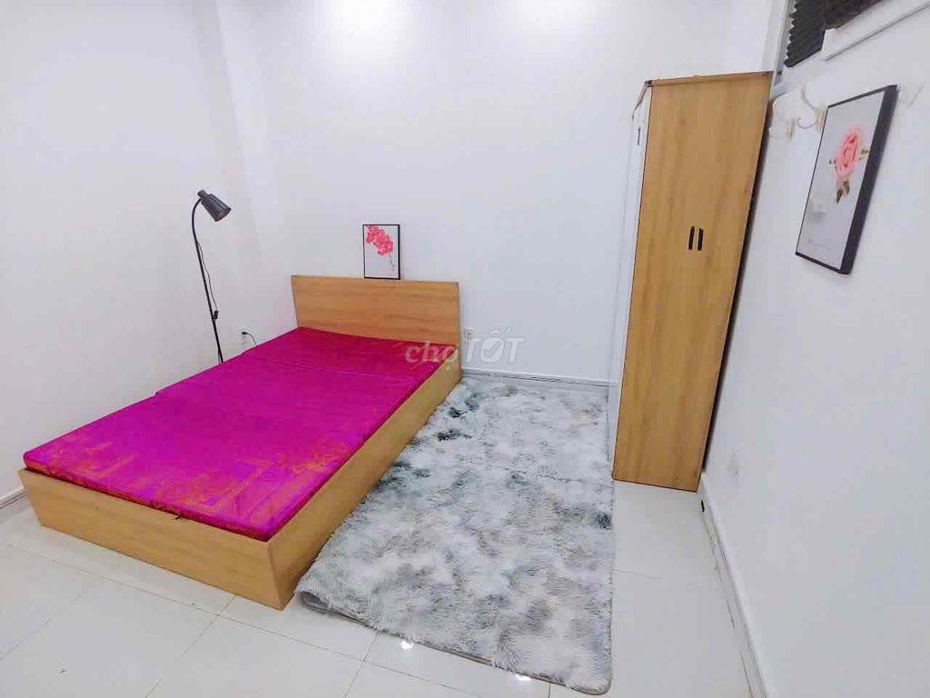 We'll rent out two bedrooms in the flower park.