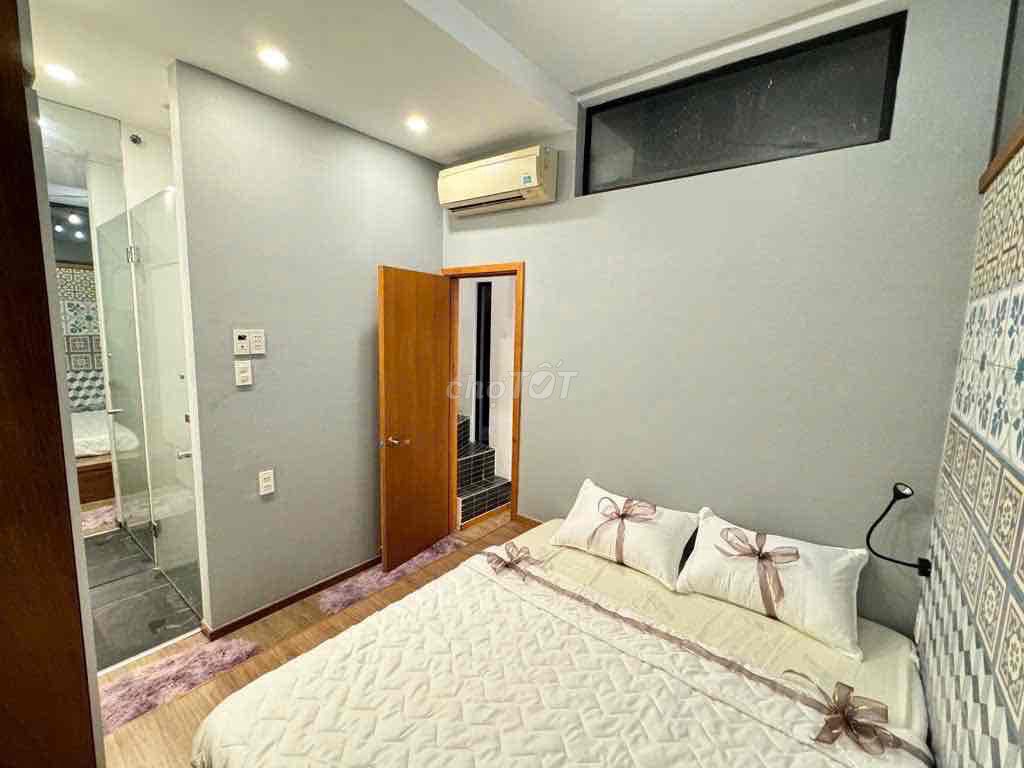 The three-way Phan Ho-Cầm Bá Thước Phú Nhuận 5 x 4th 1 ground, 2 stories,