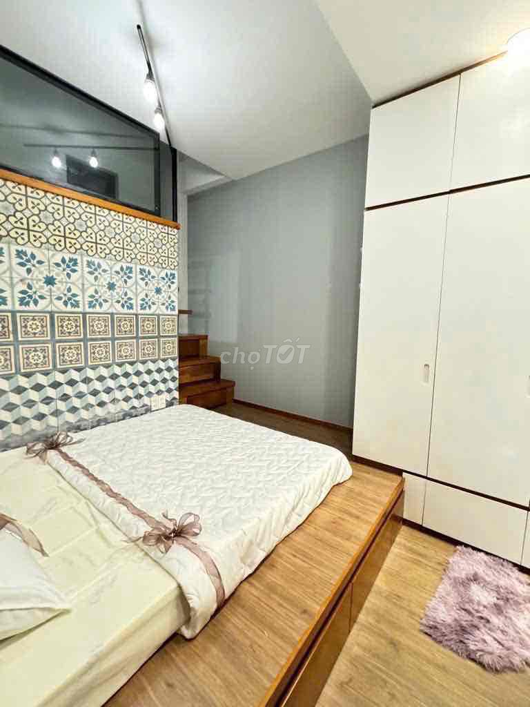 The three-way Phan Ho-Cầm Bá Thước Phú Nhuận 5 x 4th 1 ground, 2 stories,