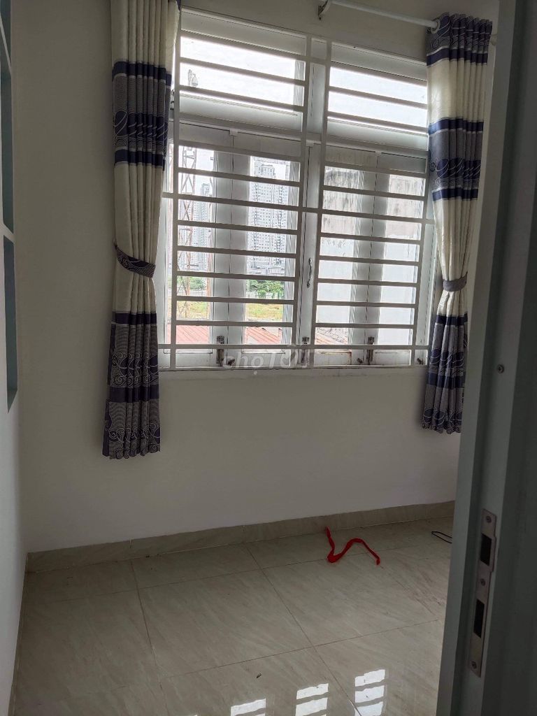 Rent an alley 200 Lê Văn Lương, F Tân Hưng, two bedrooms, one air conditioning.