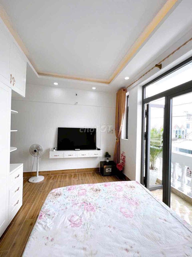 square street base full Huỳnh Tấn Phát interior