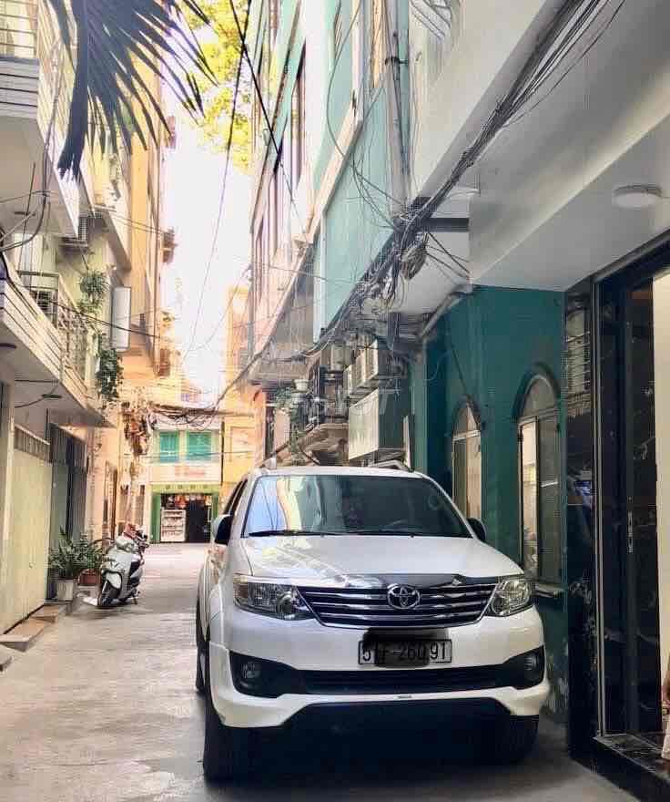 Rent the original house-- Trần Quang Khải, District 1.