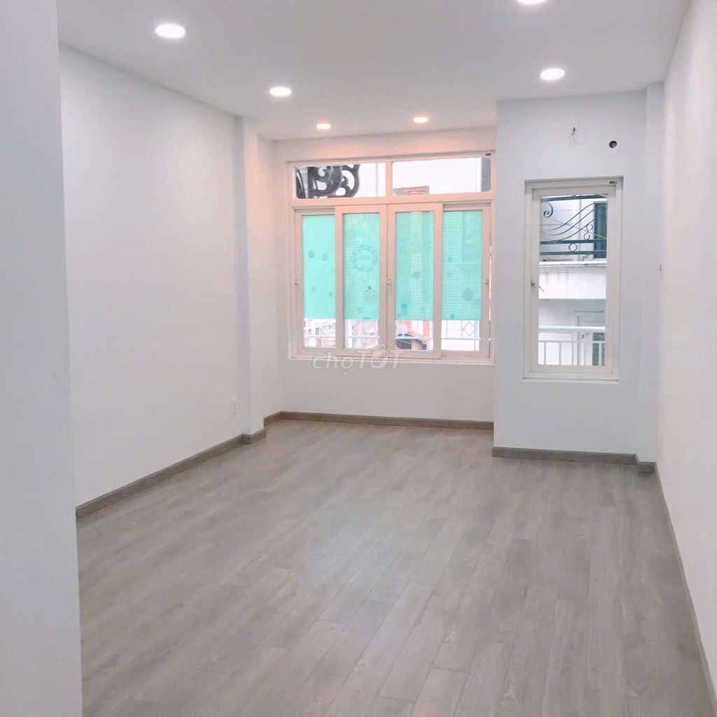 Let's rent out the original apartment. Tân Định. District 1