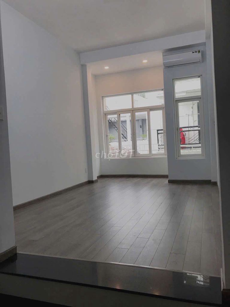 Let's rent out the original apartment. Tân Định. District 1