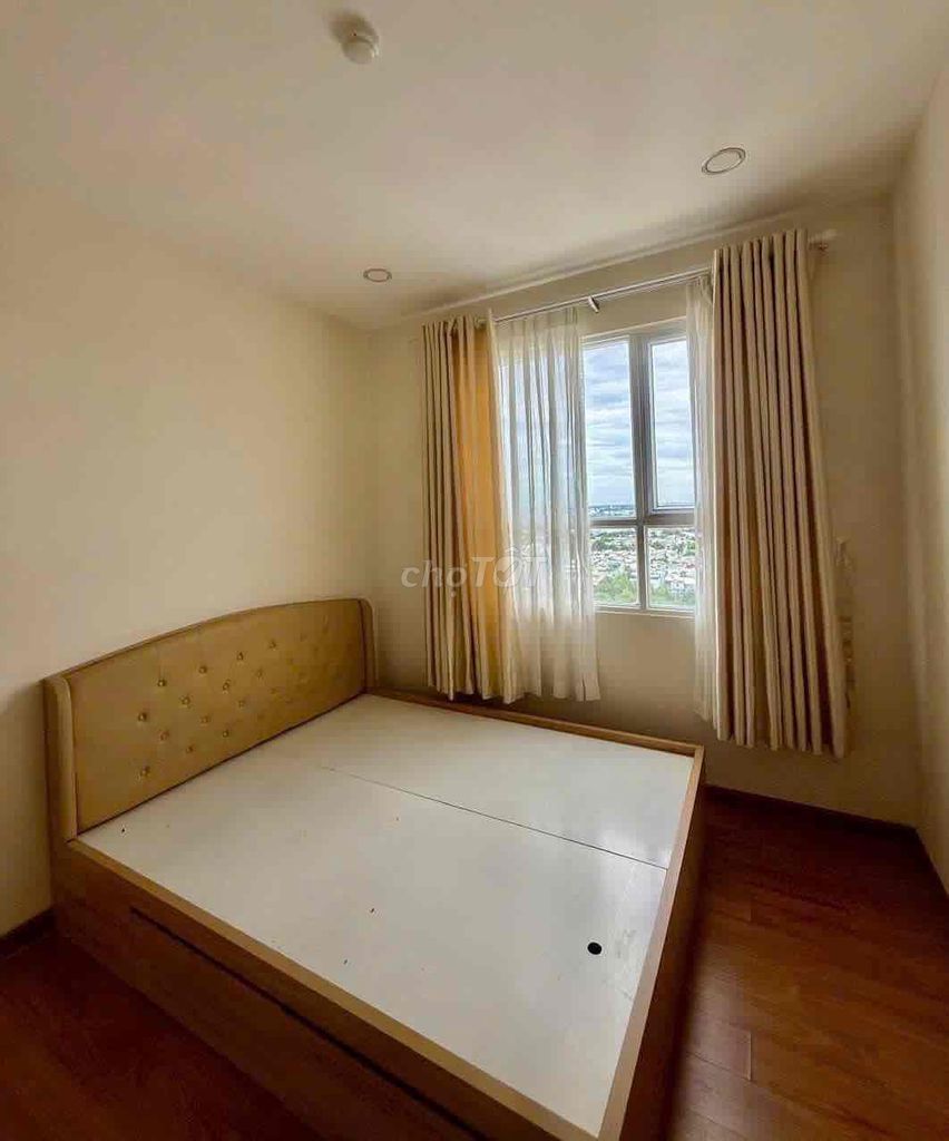 Rent Two Bedrooms and two Full interior toilets. Only 8.5 million. Xiang Xiang