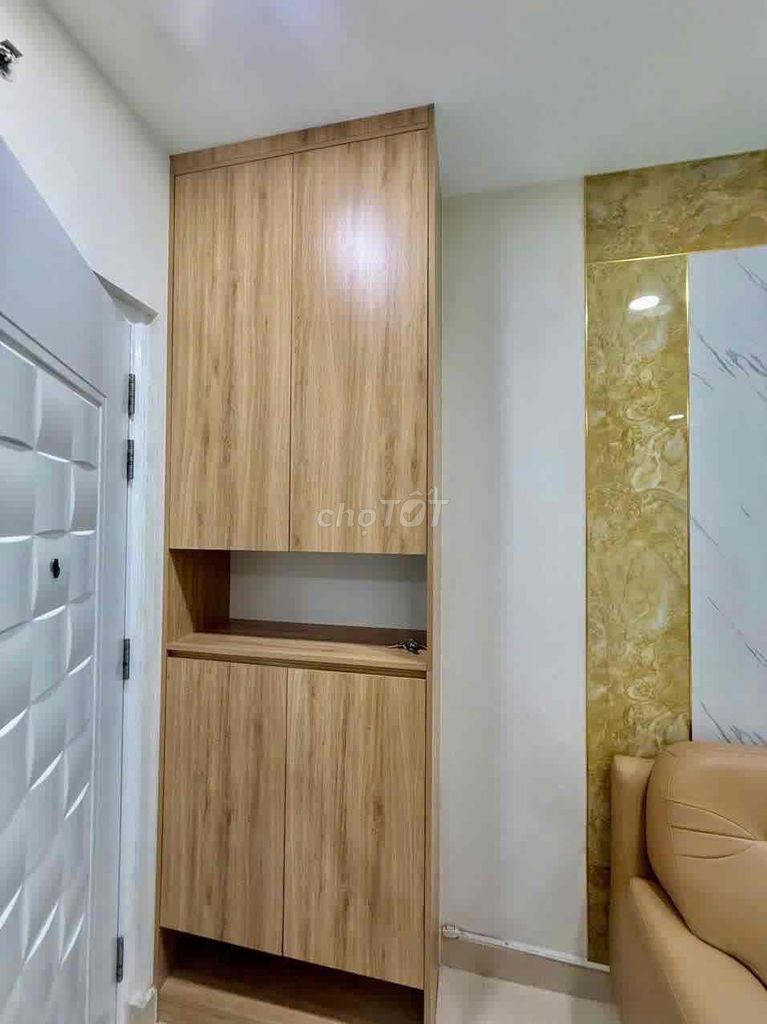 Rent Two Bedrooms and two Full interior toilets. Only 8.5 million. Xiang Xiang