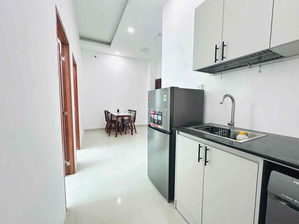 Rent a two-room apartment. One bathroom. A full-house elevator window.