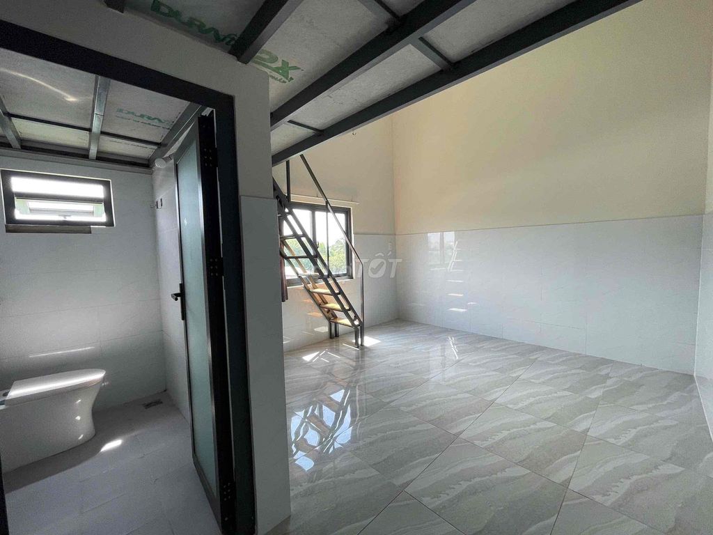 The owner of the new room, free time.